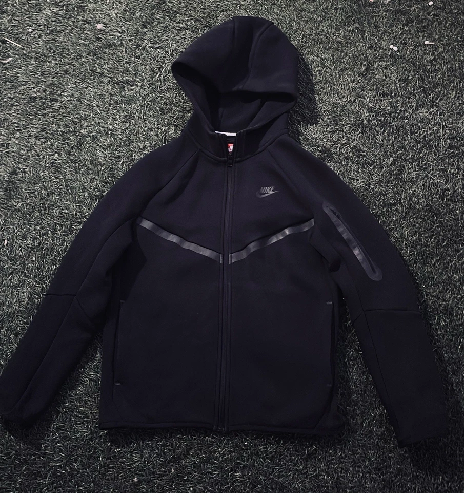 Sudadera con capucha Nike Sportswear Tech polar para niños negra, cremallera completa, talla grande Foto 1 de 4