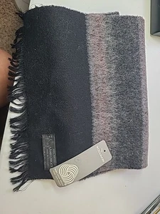 Woolmark Schal Reine Schurwolle Lammwolle Fransen Unisex Schwarz, Grau, Rot 48" X12" - Bild 1 von 5