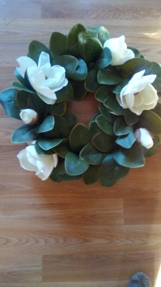 Magnolia Wreath By Frontgate...... Stunning Full Blossoms And Buds - Image 1 of 4