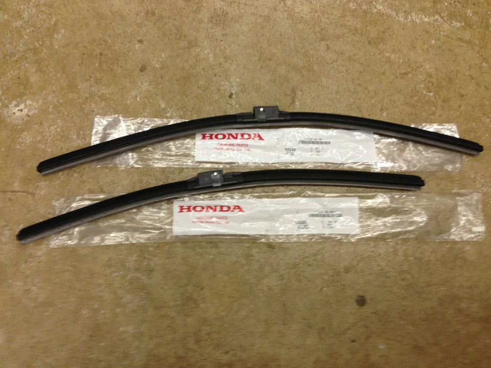 Limpiaparabrisas delantero genuino OEM Honda Civic 4 puertas sedán 2006-2007 Foto 1 de 1