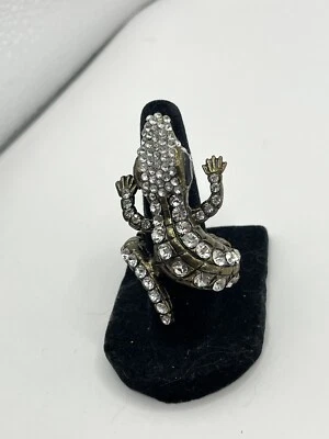 Anillo elástico de cocodrilo con detalles de cristal anillo gótico  Foto 1 de 4