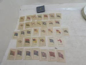 Collection Of 35 Kensitas Cigarettes Silk Flags Of The World - Picture 1 of 12