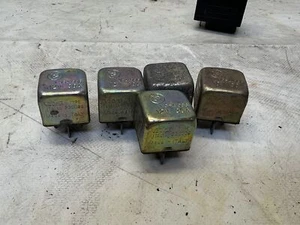 BMW E3 E9 E10 E12 E21 E23 E24 E28 Relais 1364986 Oldtimer - Bild 1 von 1