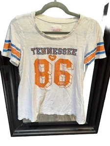 PINK Victoria's Secret Jones & Mitchell Tennessee #86 White Shirt Women's Medium - Bild 1 von 4