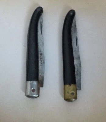 2 petits couteaux Pradel anciens - Photo 1/4