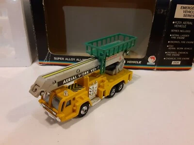 Rare - Shinsei K201 Mitsubishi  Aerial  Work Vehicle Diecast Model # 4106 - Image 1 of 4