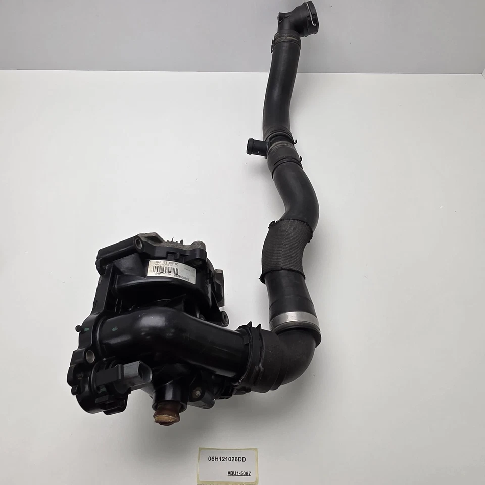 2009-2017 Volkswagen Tiguan Water Pump Assembly 06H121026DD - Image 1 of 4