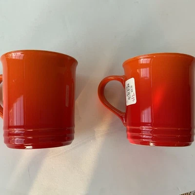 Juego de 2 tazas volcánicas Le Creuset gres llama naranja nuevas sin caja Foto 1 de 3