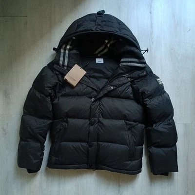 Burberry puffer size M - Image 1 of 4