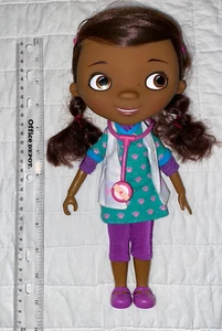 DOC MCSTUFFINS 12" TALKING Doll - Needs Batteries - Picture 1 of 3