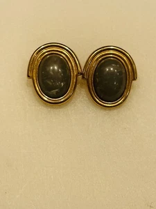Vintage Monet Grey Gold Tone Clip On Earrings - Picture 1 of 4