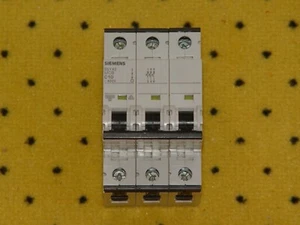 SIEMENS Leitungsschutzschalter C10A, Sicherungsautomat 5SY43 MCB C10, 3-polig - Bild 1 von 2