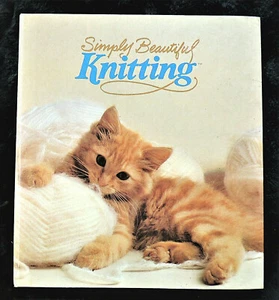 Simply Beautiful Knitting USA 60 Patterns 2-Ring Binder c1986 Odhams Leisure - Picture 1 of 10