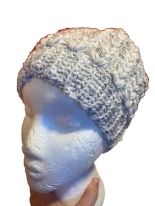 Berretto grigio all'uncinetto punto sbuffo di filato Aran, fatto a mano, caldo - Foto 1 di 7
