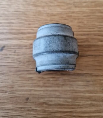 Genuine Mini R60 R61 Stabilizer Mount 31309813411 - Image 1 of 3