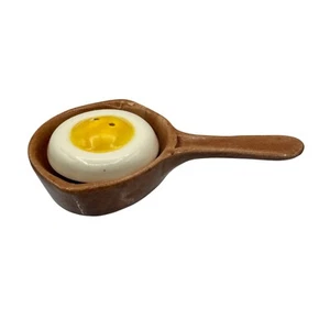 Ceramic Frying Pan With Egg Salt & Pepper Shaker Set - Picture 1 of 4