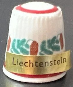 THIMBLE LIECHTENSTEIN WHITE Porcelain Red Green Flower Rib VTG Leaf Label German - Picture 1 of 8