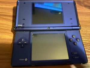 Nintendo DSi Console Dark Blue + 100s Games GB, GBA, NDS, SEGA, NES, SNES - Picture 1 of 10