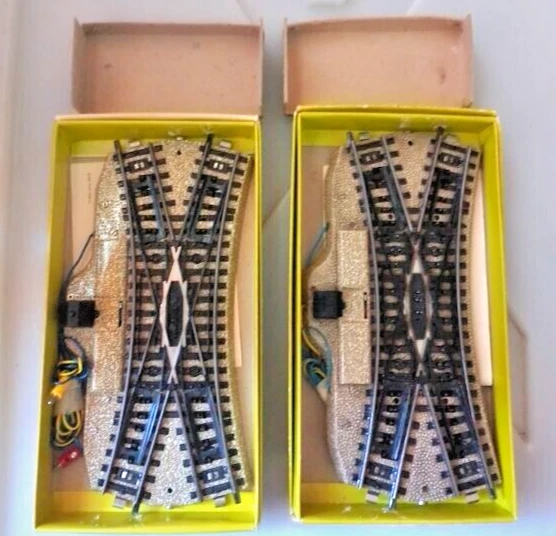 MÄRKLIN MARKLIN H0 :   2  INCROCI     5128 - Immagine 1 di 1