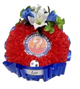 Almohadilla de seda artificial fútbol funeral flor posy cualquier equipo conmemorativo homenaje papá - Imagen 1 de 9