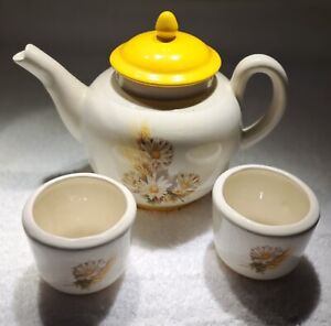 Yellow Flower Teapot/ Two  cups 