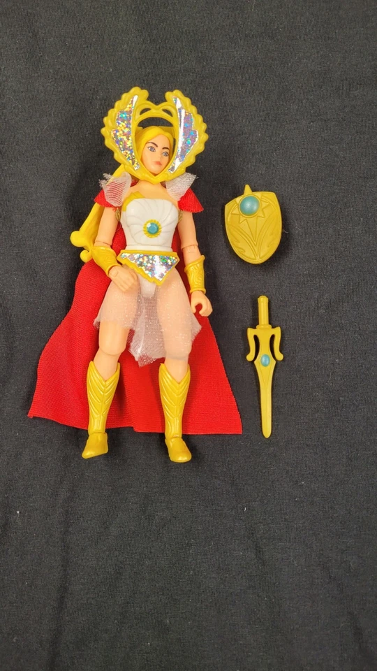 Masters of the Universe Origins Action Figure, She-Ra, Collectible - Image 1 of 1