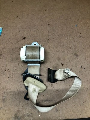 LH 侧后第二排座椅皮带肩带收回器 2007-2014 GMC 育空 XL — 第 1/4 张图片