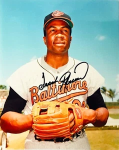 Frank Robinson Baltimore Orioles MLB Authentic Autographed 8x10 Photo - Picture 1 of 2