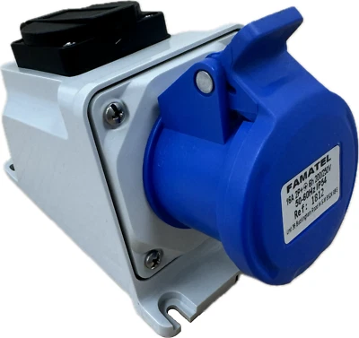 Famatel Combo 16A 3 Pin 240V IP54 Wall Socket + 13A 240V IP54 Panel Socket 1812 - Image 1 of 4