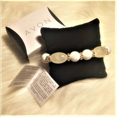 NEW Cream Faux Stone Beaded Stretch Bracelet Avon Natures Path New in Box White - Image 1 of 4