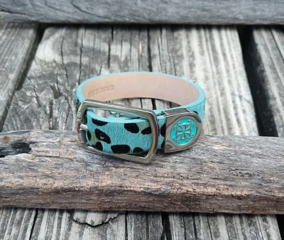 Nuevo Brazalete Rústico Kacy Azul Turquesa Negro Leopardo Cuero Hebilla Plateada Foto 1 de 4