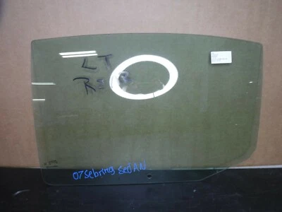 Chrysler Sebring 2007-2010 sedán conductor trasero izquierdo ventana de vidrio D Foto 1 de 2