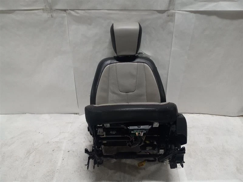 ASIENTO DEL CONDUCTOR DELANTERO CUERO para Chevrolet Equinox 2013 Foto 1 de 4