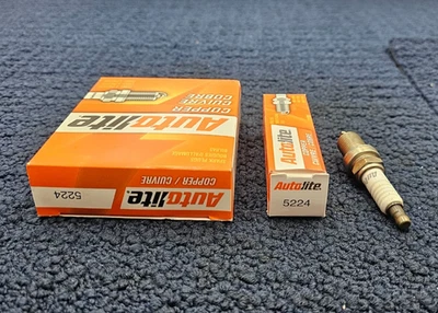 (QTY 4) Autolite 5224: Copper Spark Plug For 1998-2001 Chrysler Intrepid - Image 1 of 4