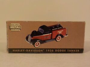 A515 Harley Davidson 1936 Dodge Tanker 1:25 Scale Die Cast Bank