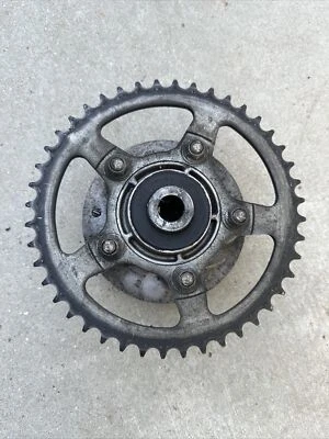 Suzuki SV650s 2008 rueda trasera piñón buje engranaje trasero fabricante original 07 08 Foto 1 de 4