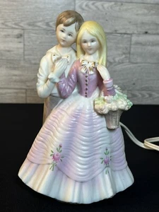 Vintage Lenwile Ardalt Porzellan Nachtlicht Figur Paar rosa Kleid - Bild 1 von 13