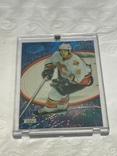 2005-06  Upper Deck Ice Calgary Flames Hockey Card #16 Jordan Leopold SP