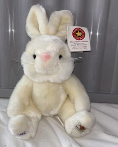 Hard Rock Cafe Yokohama White Easter Bunny 2002 Limited Collectible No 2 Of 60 - Picture 1 of 13