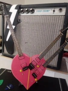 STEVE VAI - Triple-Neck Signature Heart 1:4 Scale Replica Guitar ~Axe Heaven~ - Picture 1 of 4