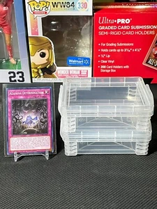 Yugioh TCG Determinazione Azamina EN073 + 2 Scatole Portaoggetti per Carte TCG Maniche - Foto 1 di 7