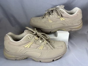 NEU Vionic Leder Walking Sneaker Walker hellbraun 10W Weite EU 42 A598317 - Bild 1 von 11