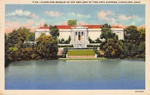 Postkarte OH: Cleveland Museum of Art and Lake @ Fine Arts Gardens, Ohio Leinen - Bild 1 von 2