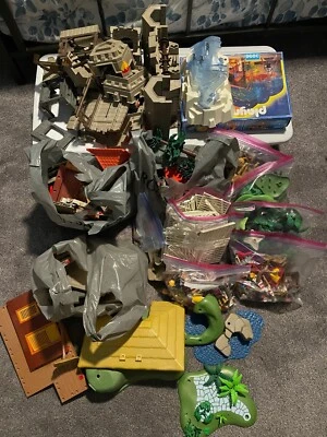 Playmobil Mixed Sets-Knights Castle, Zoo, Nativity scene. (incomplete sets) - Image 1 of 4