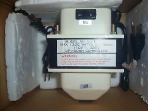 CR-1 300W 220 to 110 V, 50/60 Hz, Max. 1300 W Step Up/Down Converter w/2 Cords - Picture 1 of 7