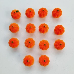 14x Zucche Floccate Vintage 1" Miniatura Autunno e Halloween Artigianato Taiwan R.O.C. - Foto 1 di 6