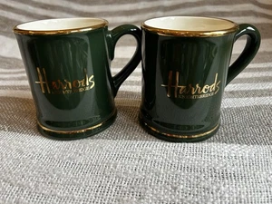 Harrods klassische grüne Tassen x 2 mit goldenen Highlights - Bild 1 von 6