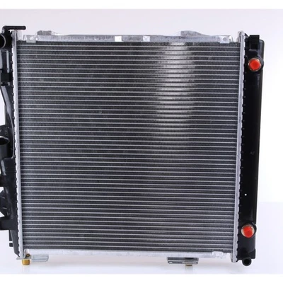 Radiador Nissens 62682A para 88-91 Mercedes-Benz 300SE 300SEL Foto 1 de 4