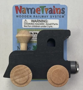 Vagón de tren de madera con motor negro Maple Landmark Inc. 10110 NameTrains - Imagen 1 de 2