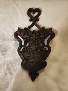 Vintage Untersetzer Gusseisen Starburst Fuß Löffel Rest Herzen Bauernhaus primitiv - Bild 1 von 5